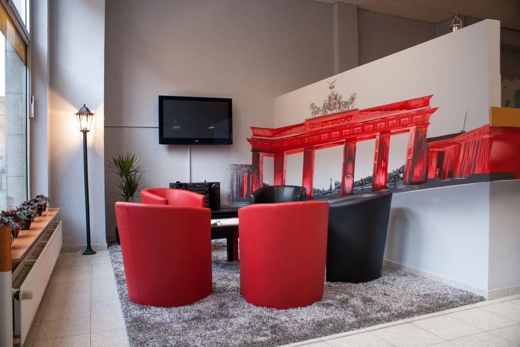 Hostel Die Etage East Berlin Exterior photo